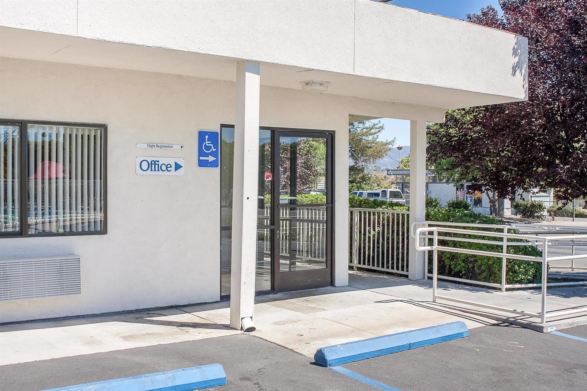 Motel 6-Ukiah, Ca Dış mekan fotoğraf