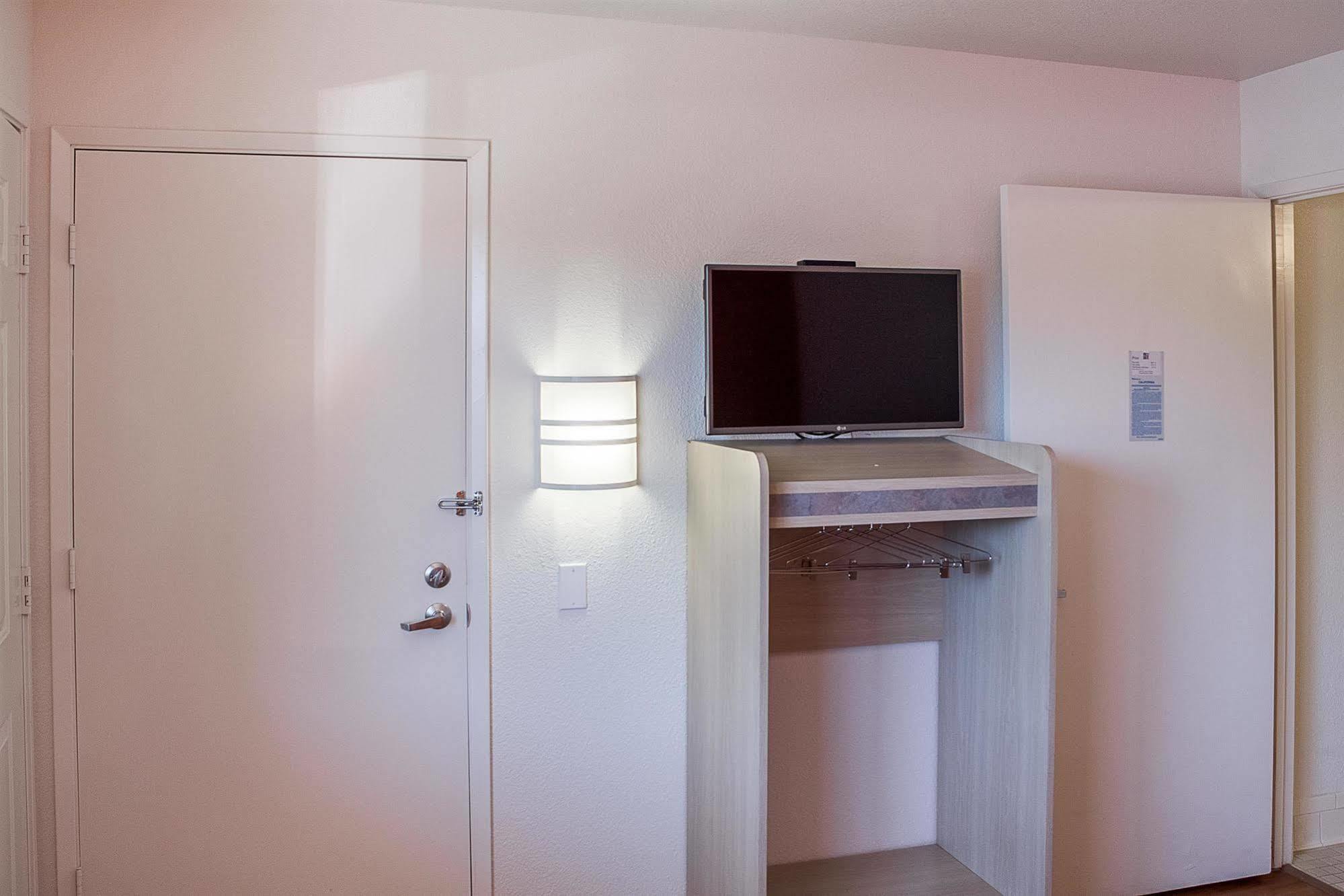Motel 6-Ukiah, Ca Dış mekan fotoğraf